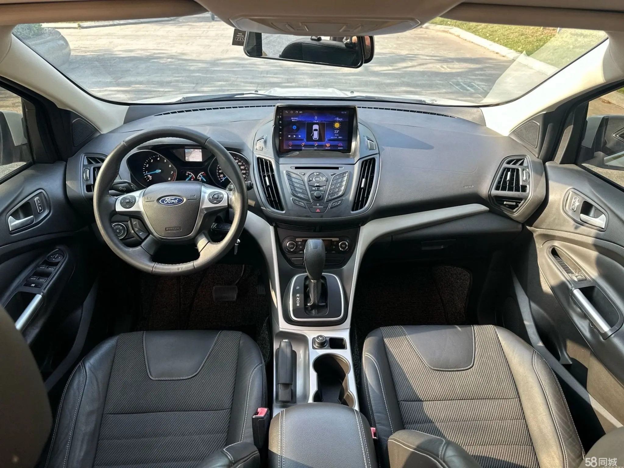 Ford Kuga 2014 car image #13