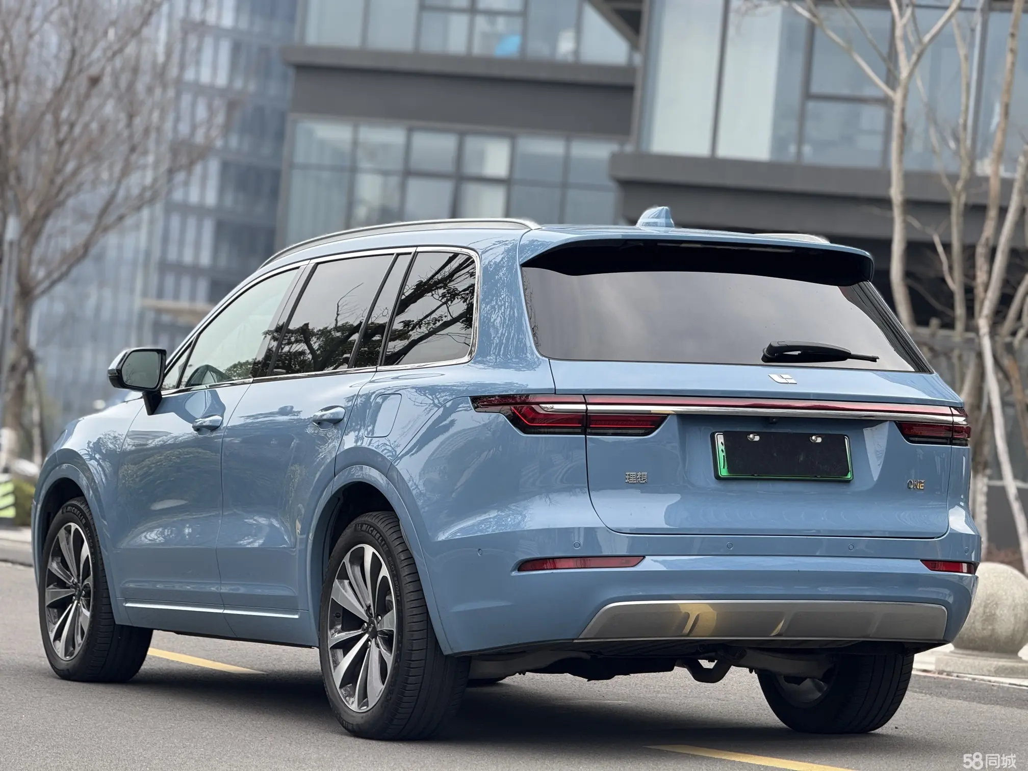 Li i6 2022 immagine di auto #13