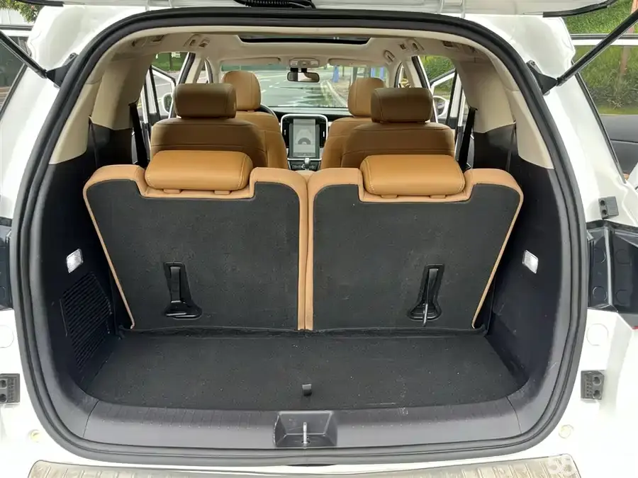 BYD Song MAX 2017 immagine di auto #13