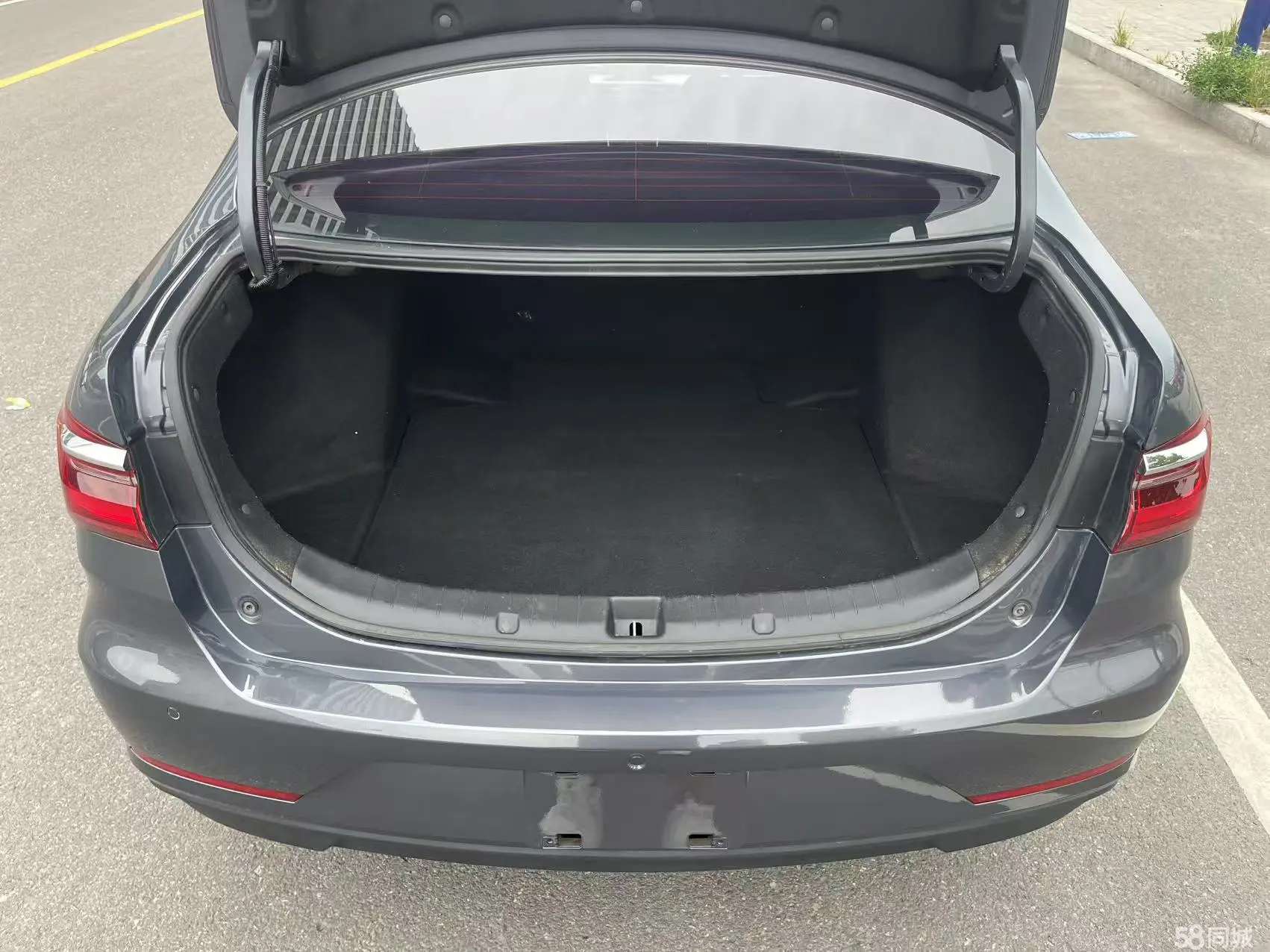 BYD Qin 2020 immagine di auto #13