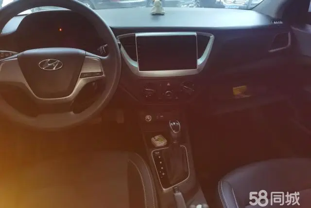 Hyundai Verna RV 2017 immagine di auto #13