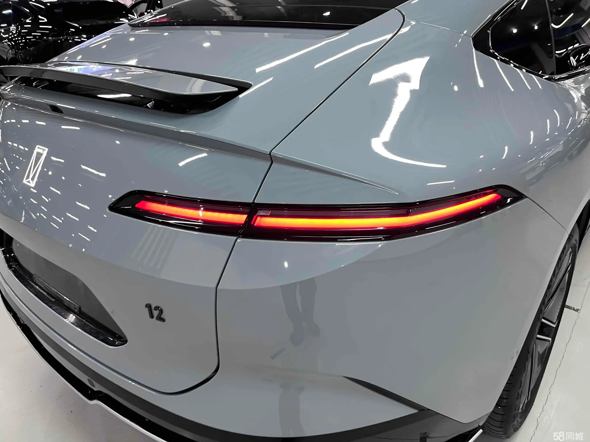 Avatr 12 2023 car image #13