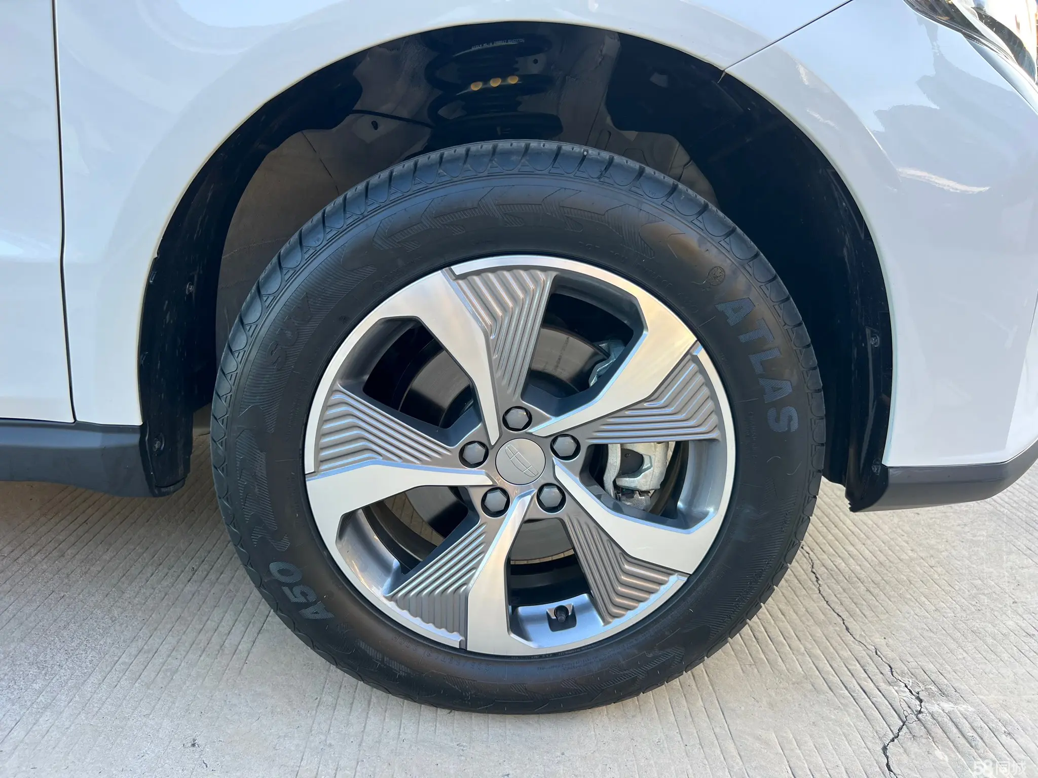 GEELY OkavangoPRO 2024 #13 GEELY OkavangoPRO 2024 car image #13