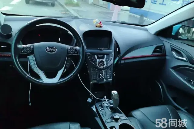BYD Qin New Energy 2015 car image #13