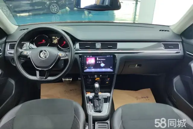 Volkswagen C-Trek 2018 immagine di auto #13