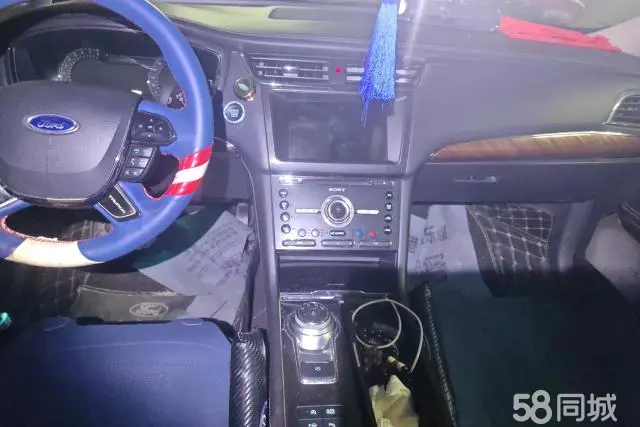 Ford Taurus 2017 car image #13