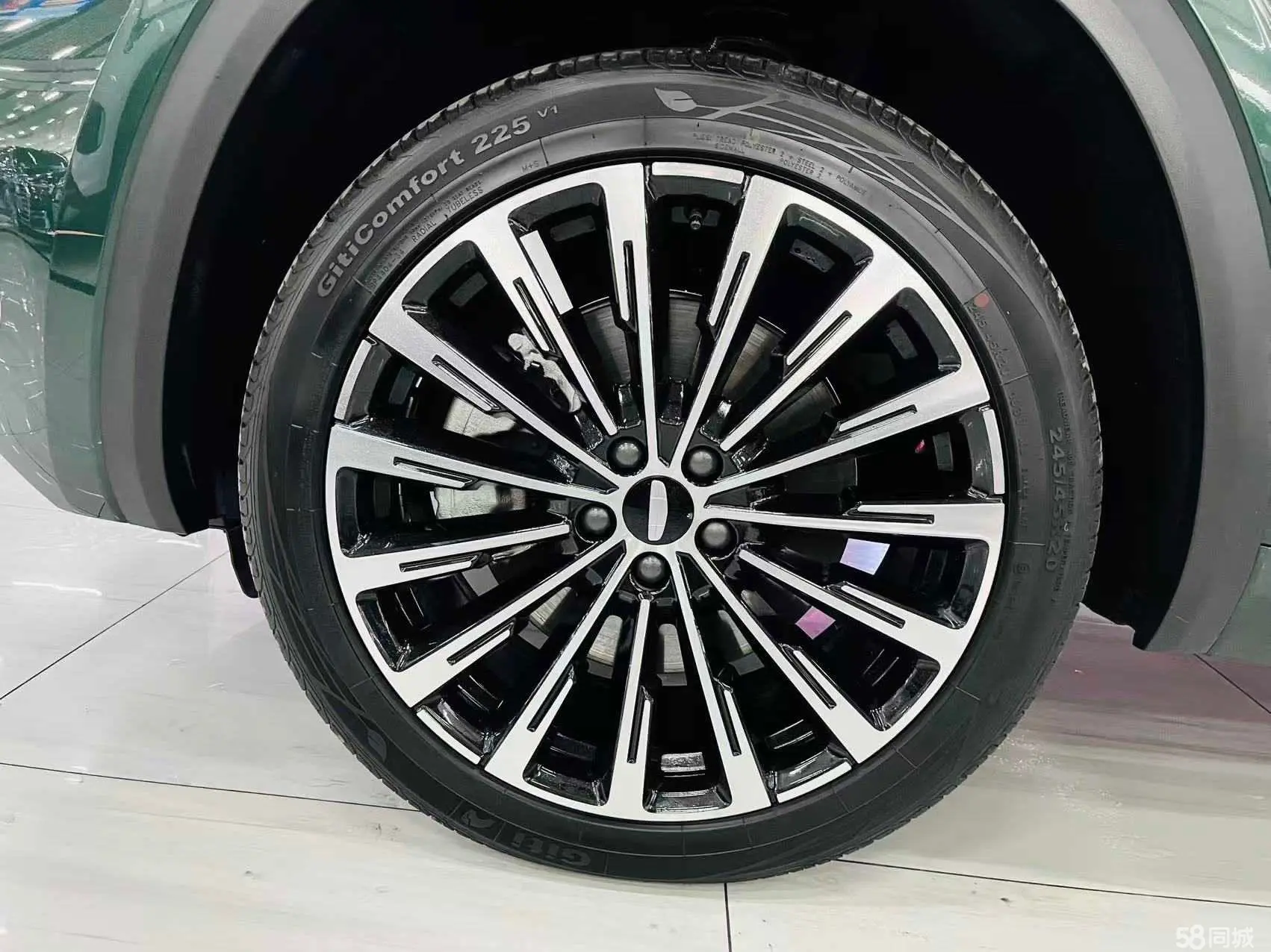 GEELY Monjaro 2024 car image #13