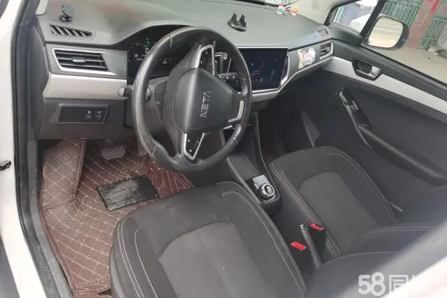 哪吒汽车 哪吒N01 2019 汽车图片 #13