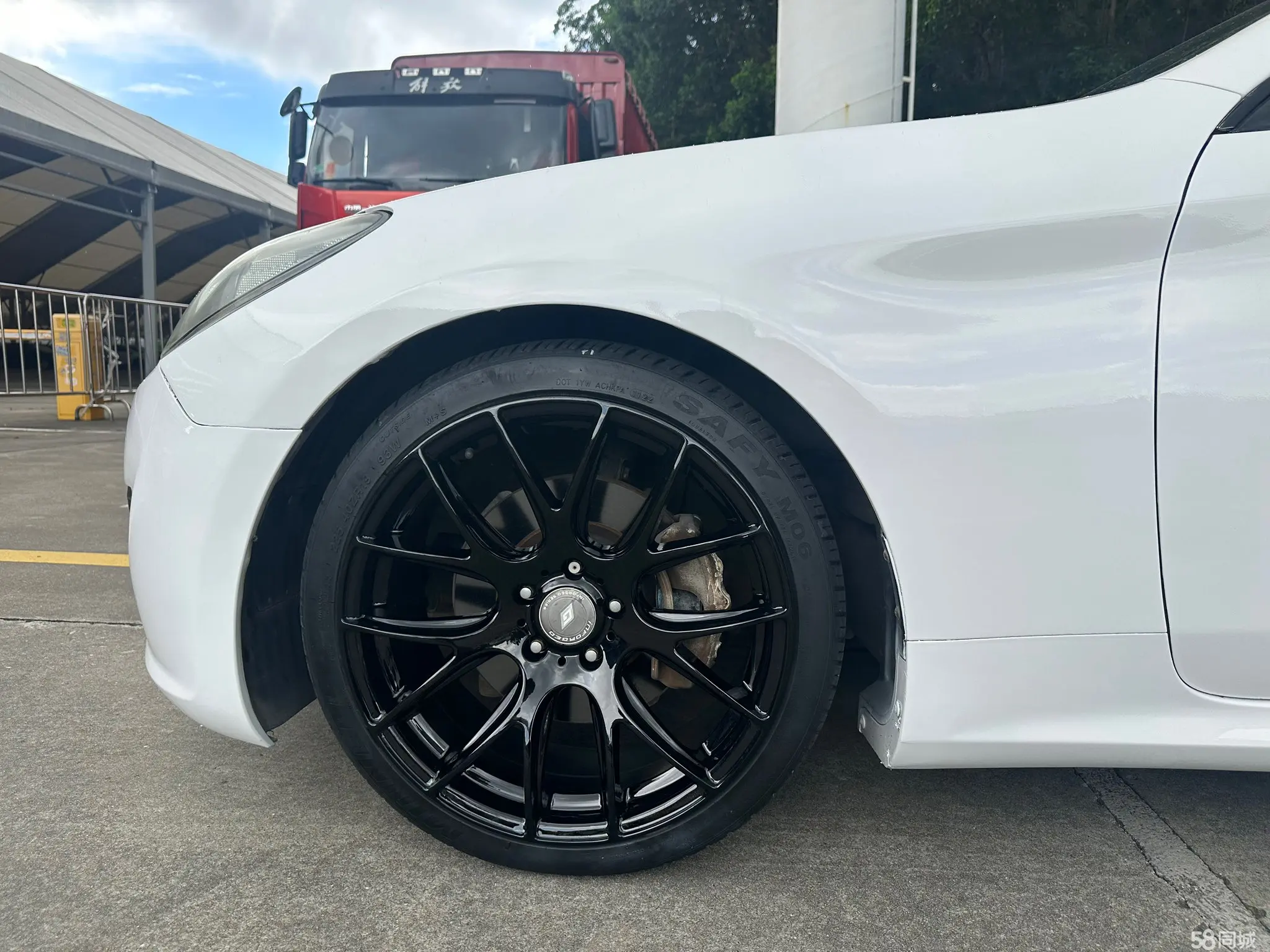 Hyundai Rohens-Coupe 2010 car image #13