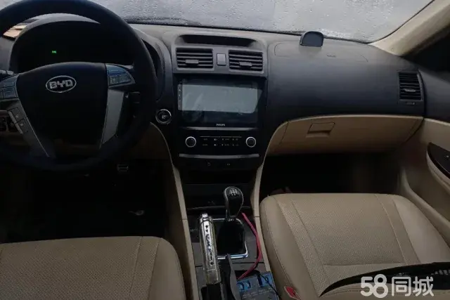 BYD G6 2014 car image #13