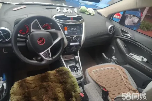 BYD Yuan 2017 صورة سيارة #13