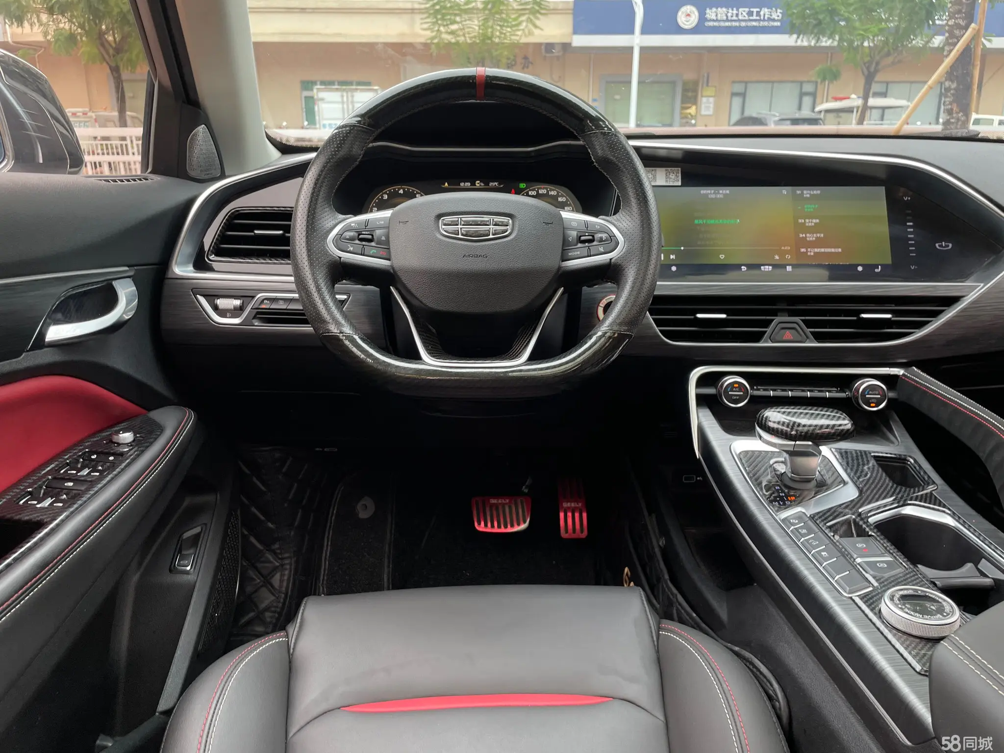 GEELY Tugella 2019 car image #13