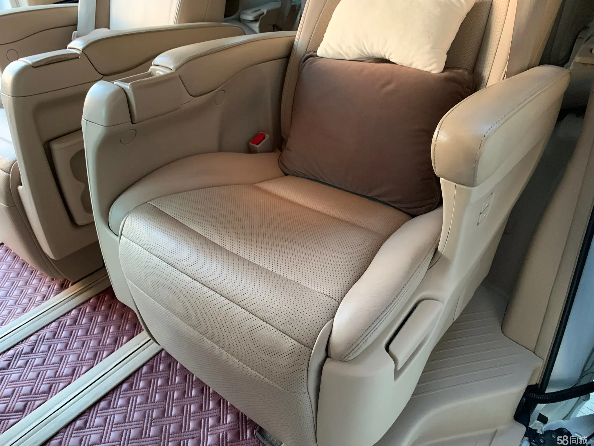 丰田 埃尔法 2013 汽车图片 #13