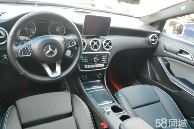 Toyota Sienna 2018 #13 Toyota Sienna 2018 car image #13