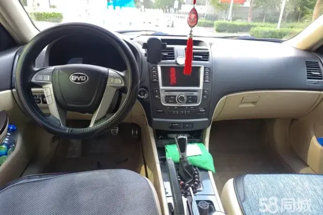 BYD G6 2013 imagem de carro #13