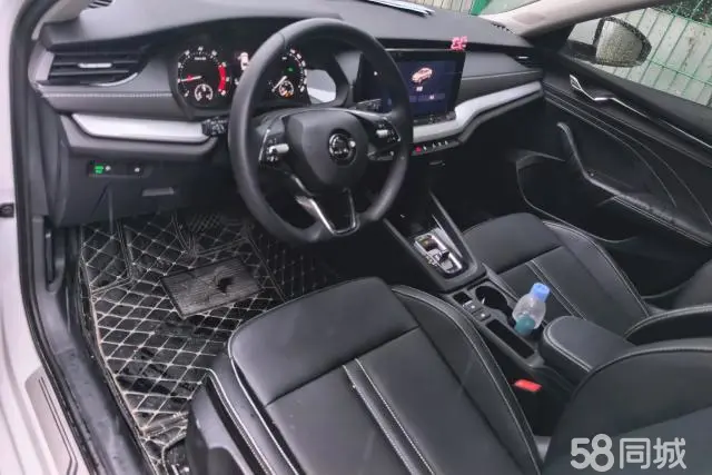 Skoda Octavia (Imported) 2024 car image #13