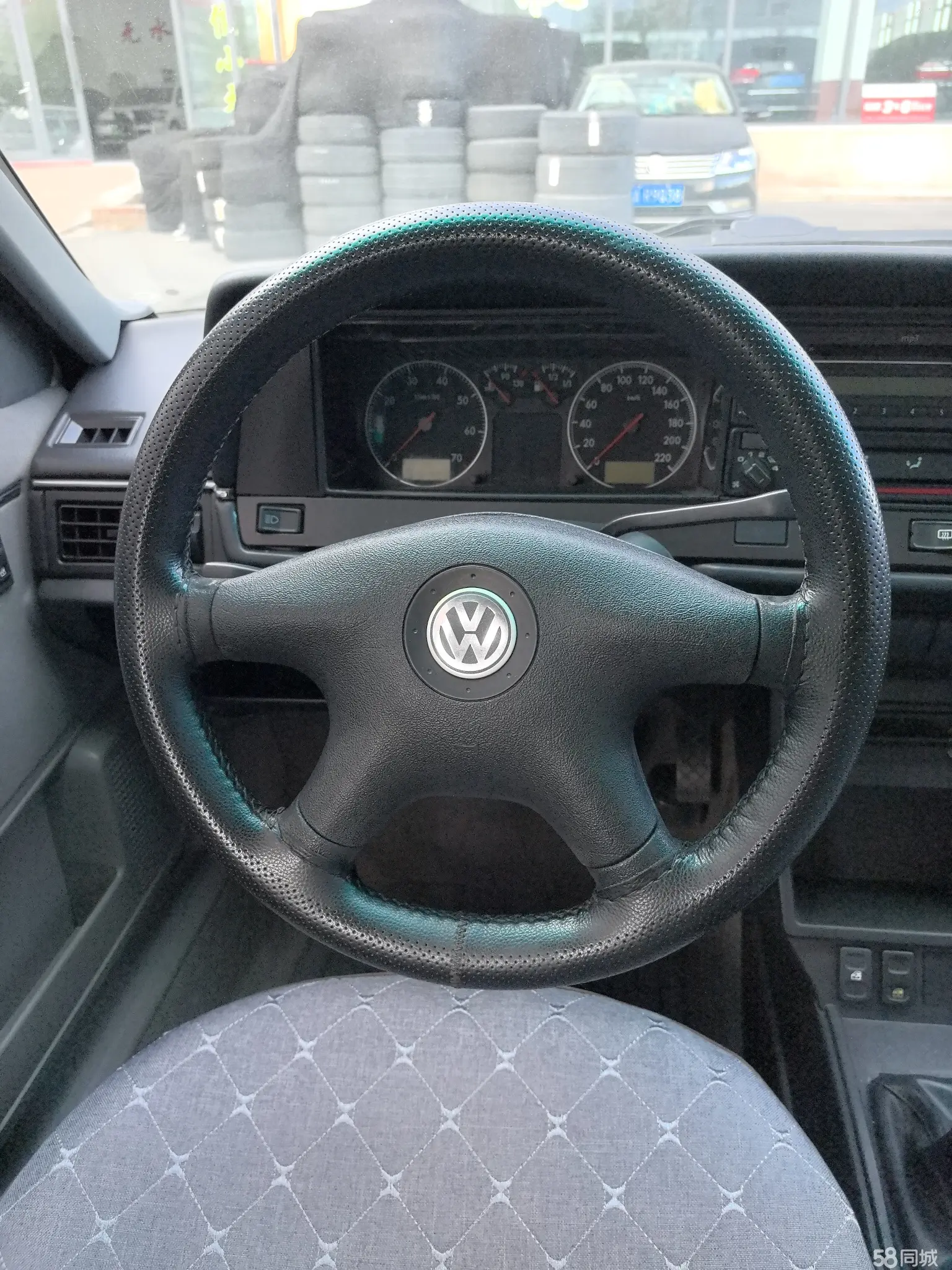 Volkswagen Santana Classic 2013 изображение автомобиля #13