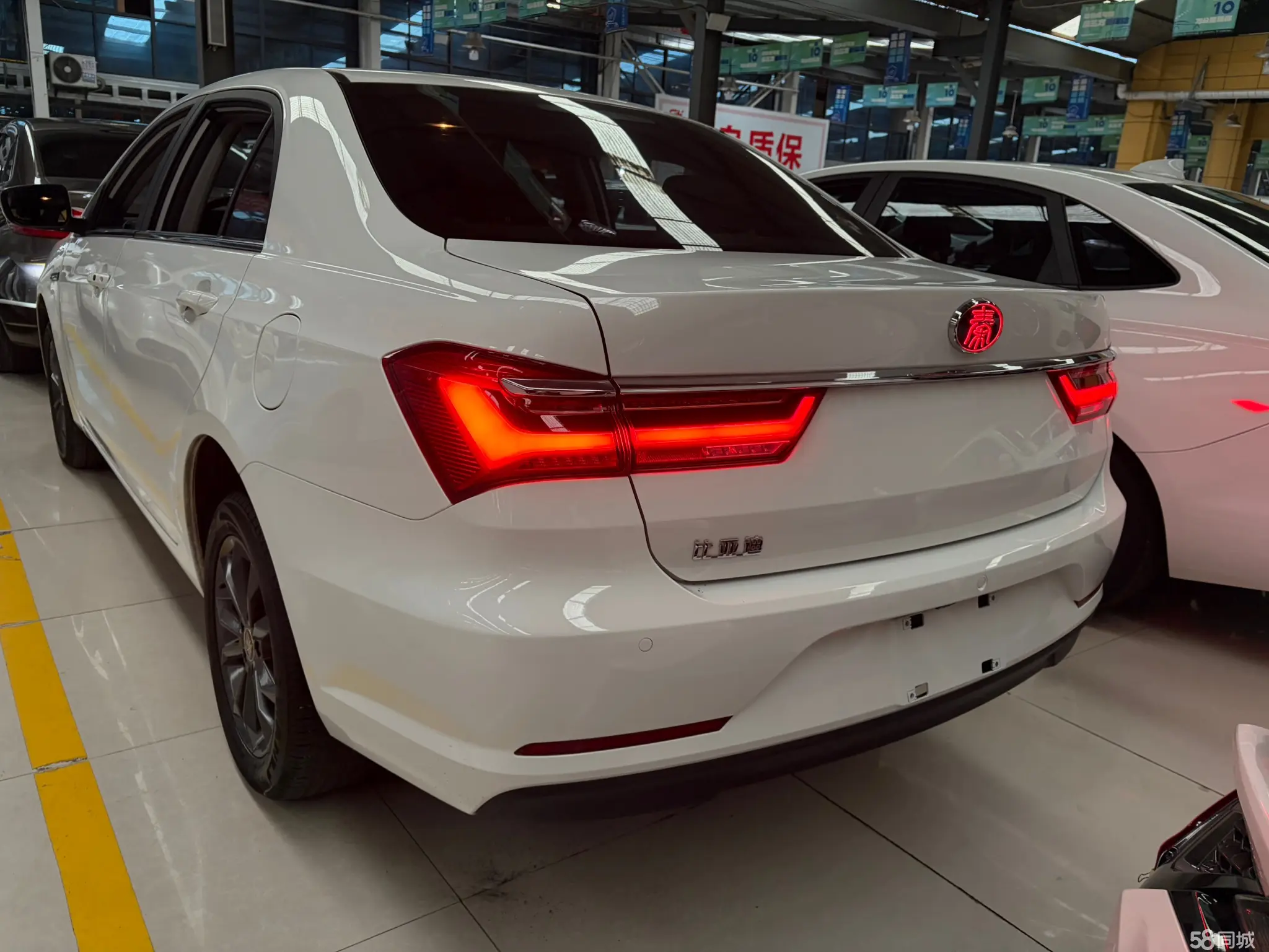 BYD Qin 2020 car image #13