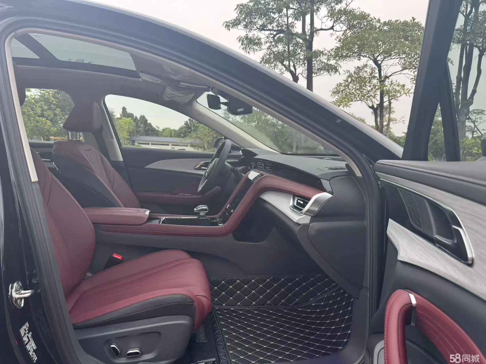 HongQi S9 2025 car image #13