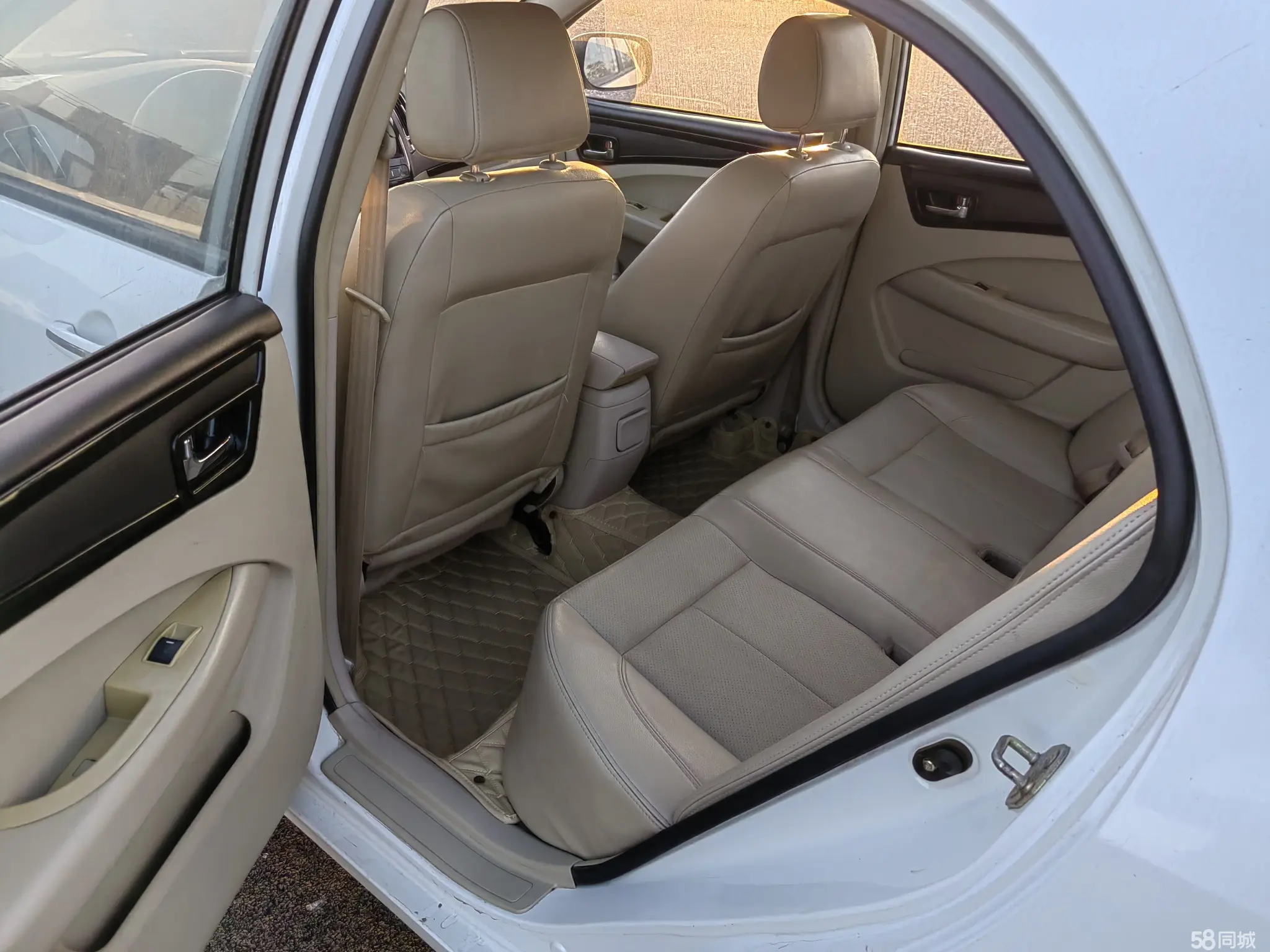 GEELY GC7 2013 car image #13