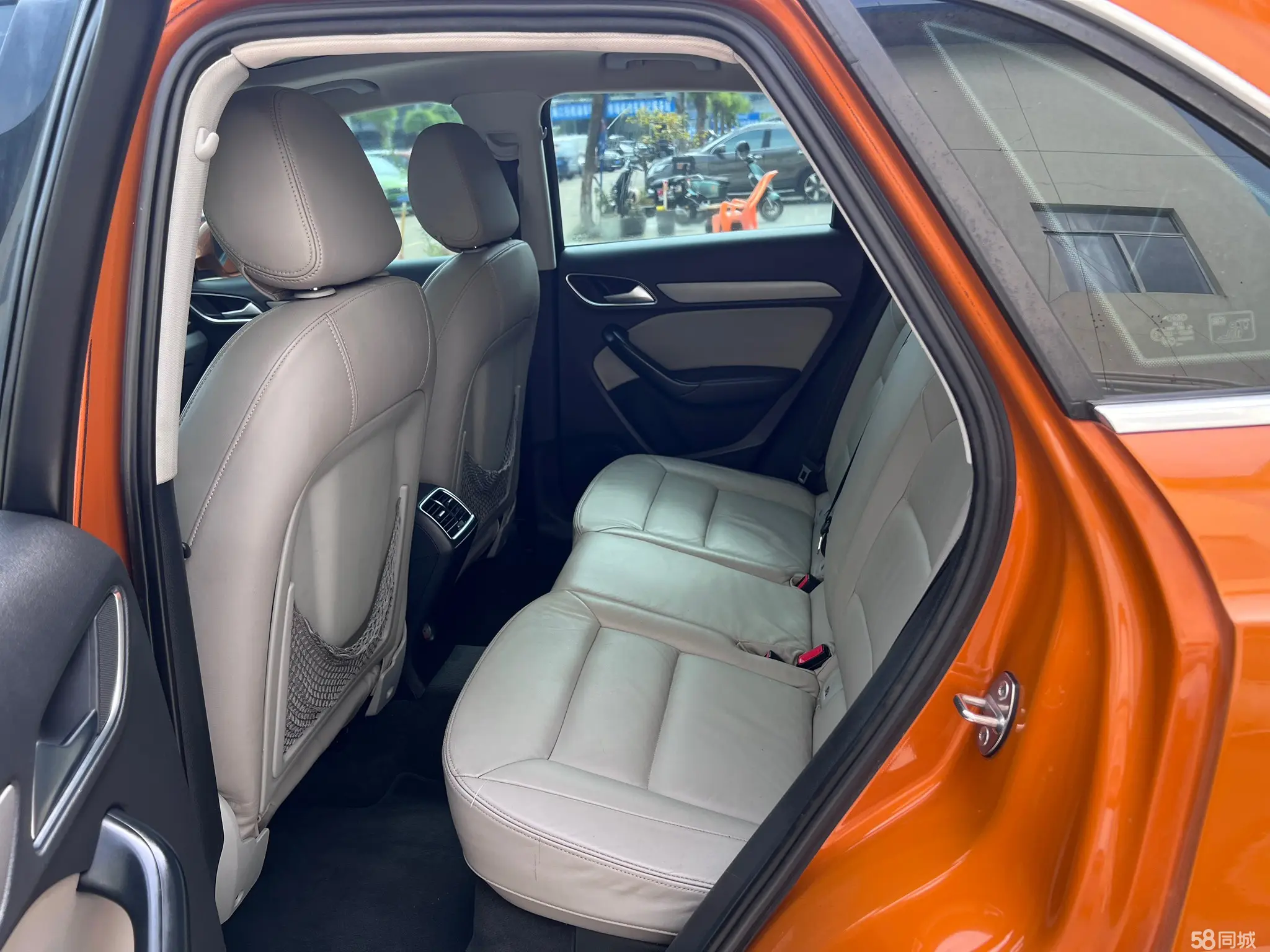 Audi Q3 2013 car image #13