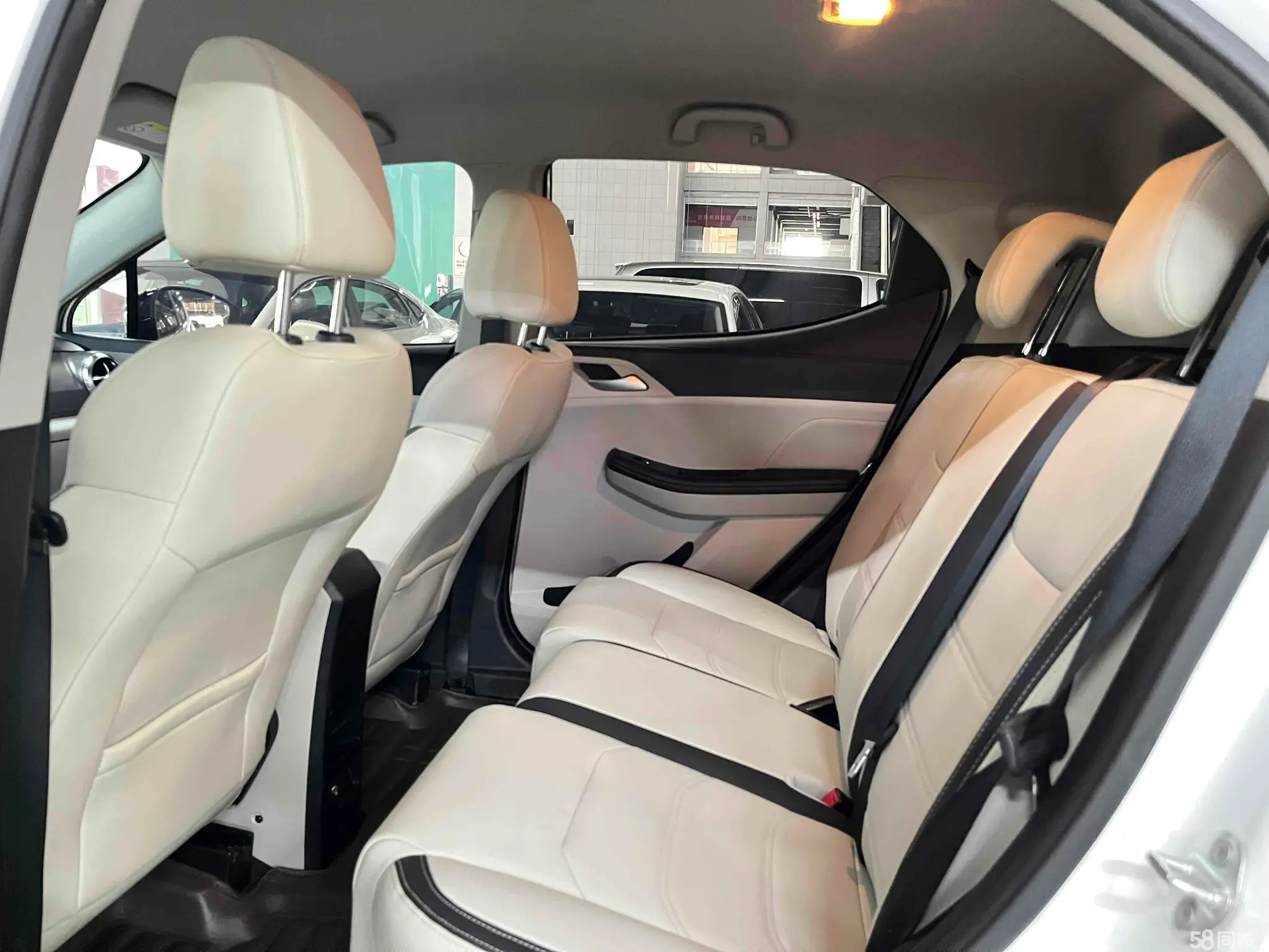 BYD Yuan Pro 2022 immagine di auto #13