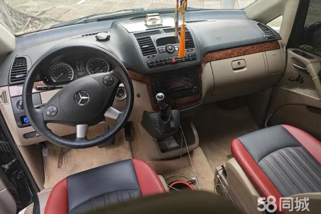 Mercedes-Benz Viano 2011 imagen de coche #13