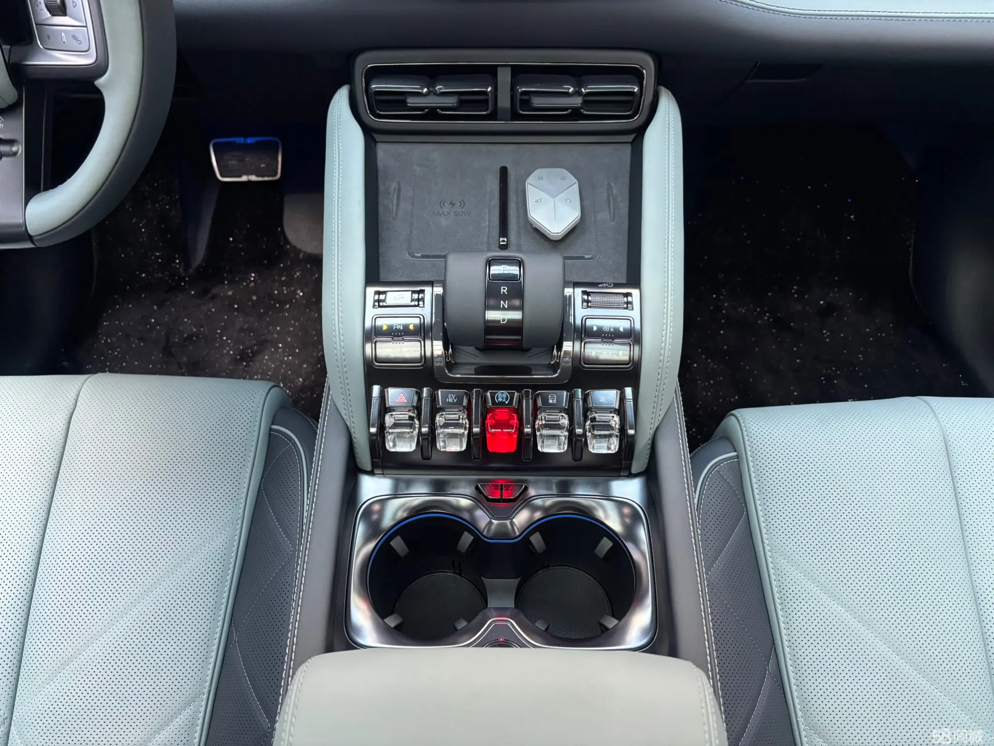 FangChengBao Leopard 5 2025 car image #13