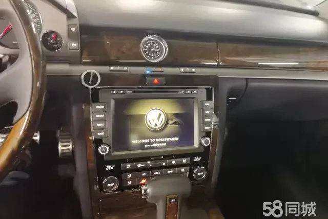 Volkswagen Pheaton 2012 immagine di auto #13