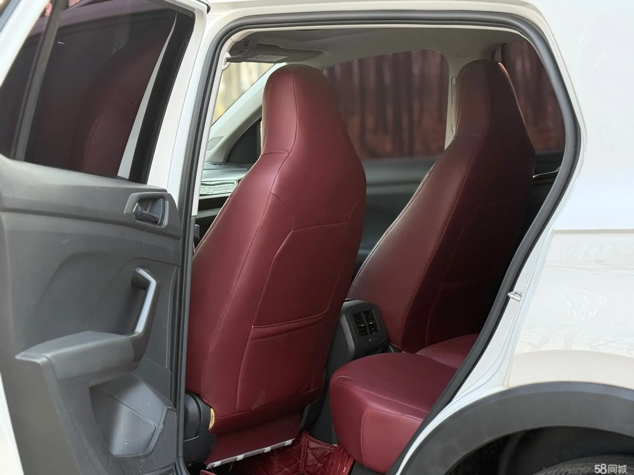 Volkswagen T-Cross 2021 car image #13