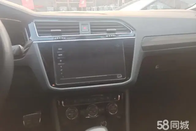 Volkswagen Tiguan L New Energy 2020 изображение автомобиля #13