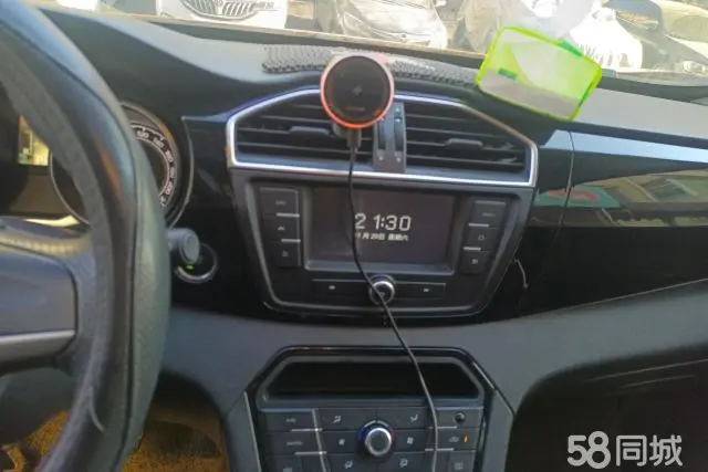 MG GS 2015 car image #13