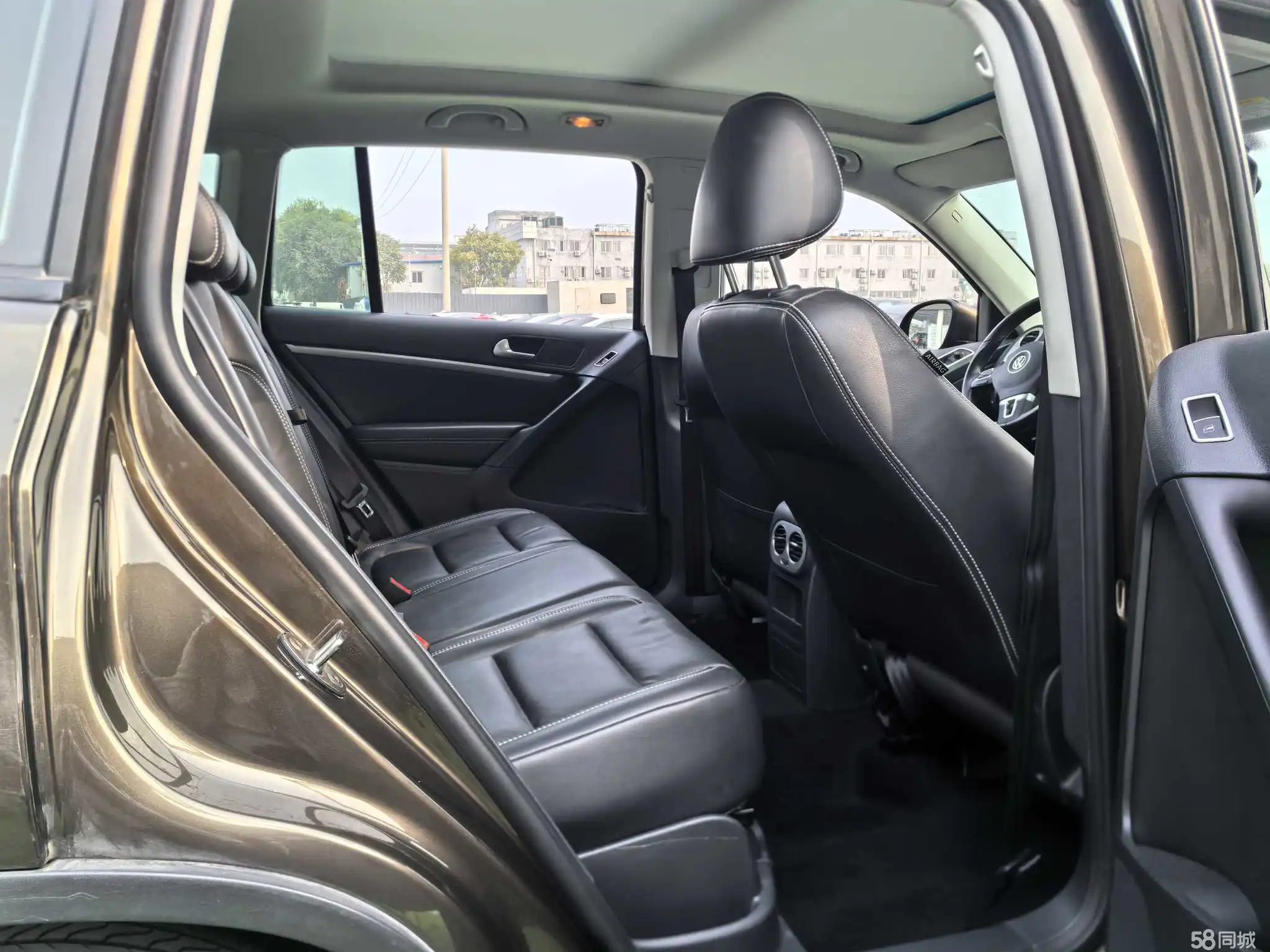 Volkswagen Tiguan 2017 car image #13