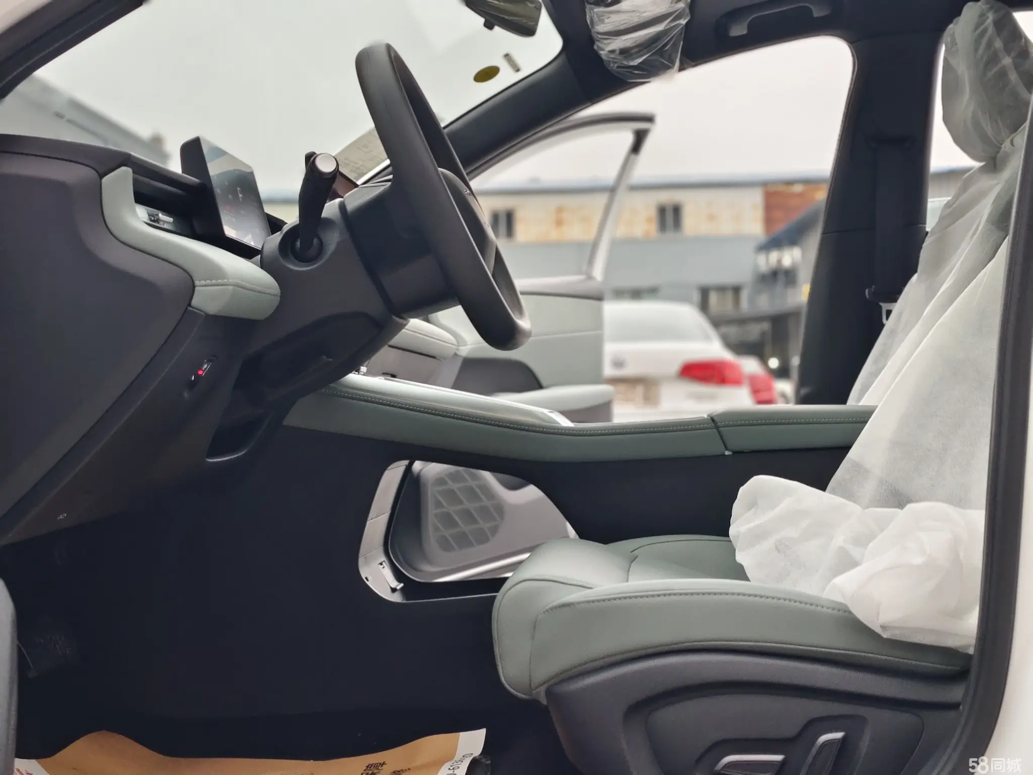 Roewe i5 2025 car image #13