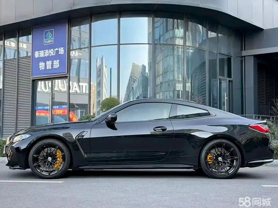 BMW M4 2022 imagem de carro #13