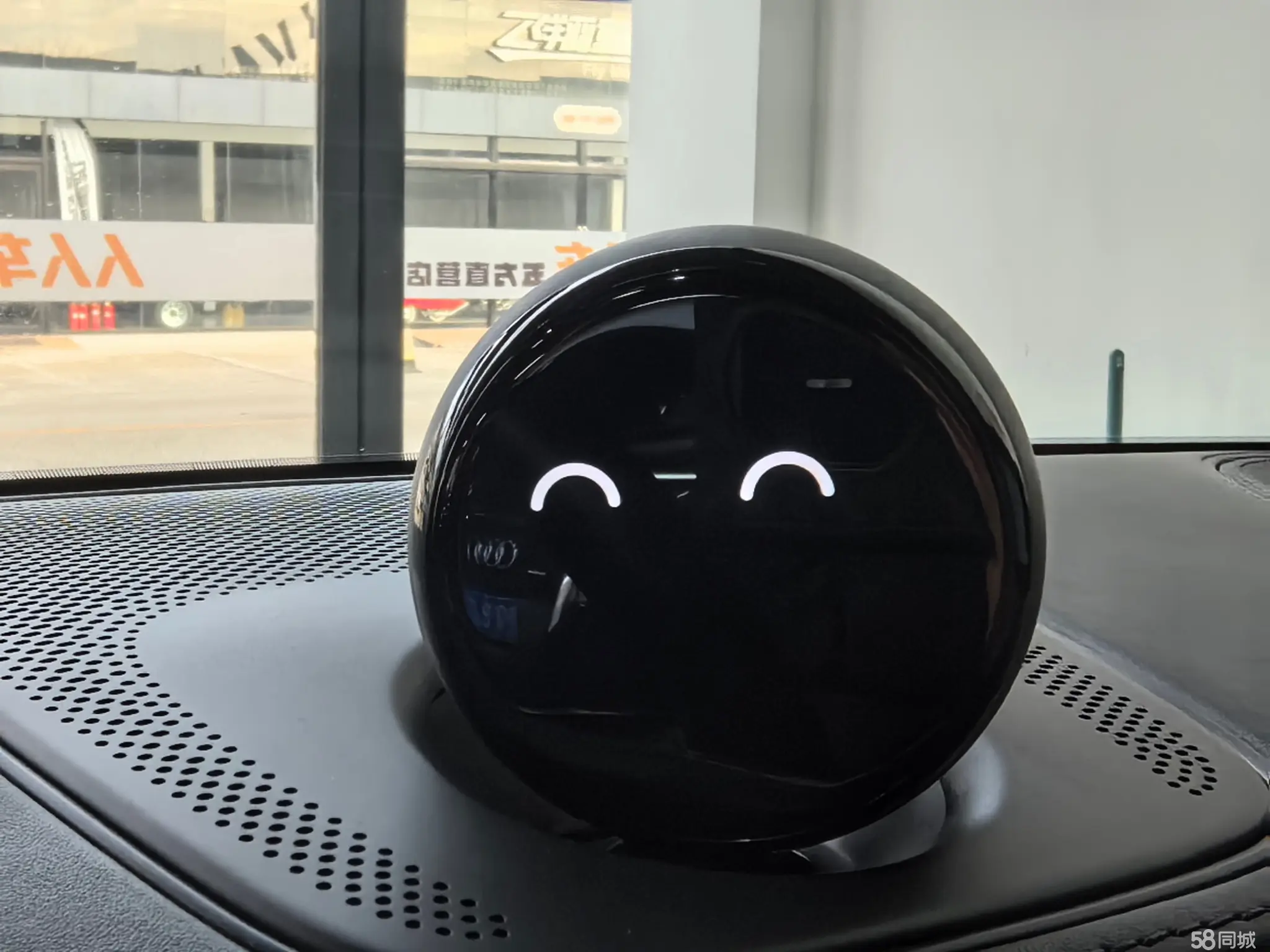 NIO ES8 2020 изображение автомобиля #13