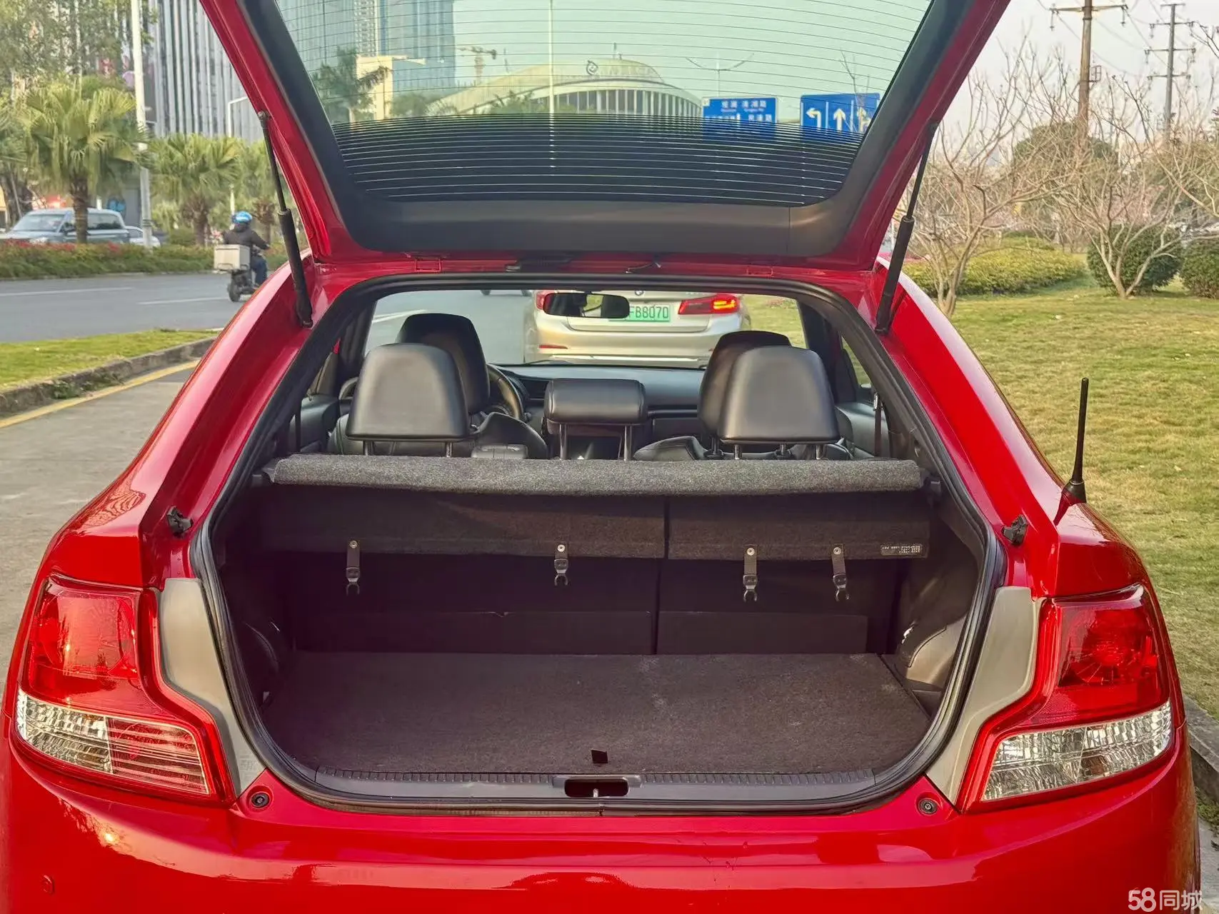 Toyota Zelas 2012 imagen de coche #13