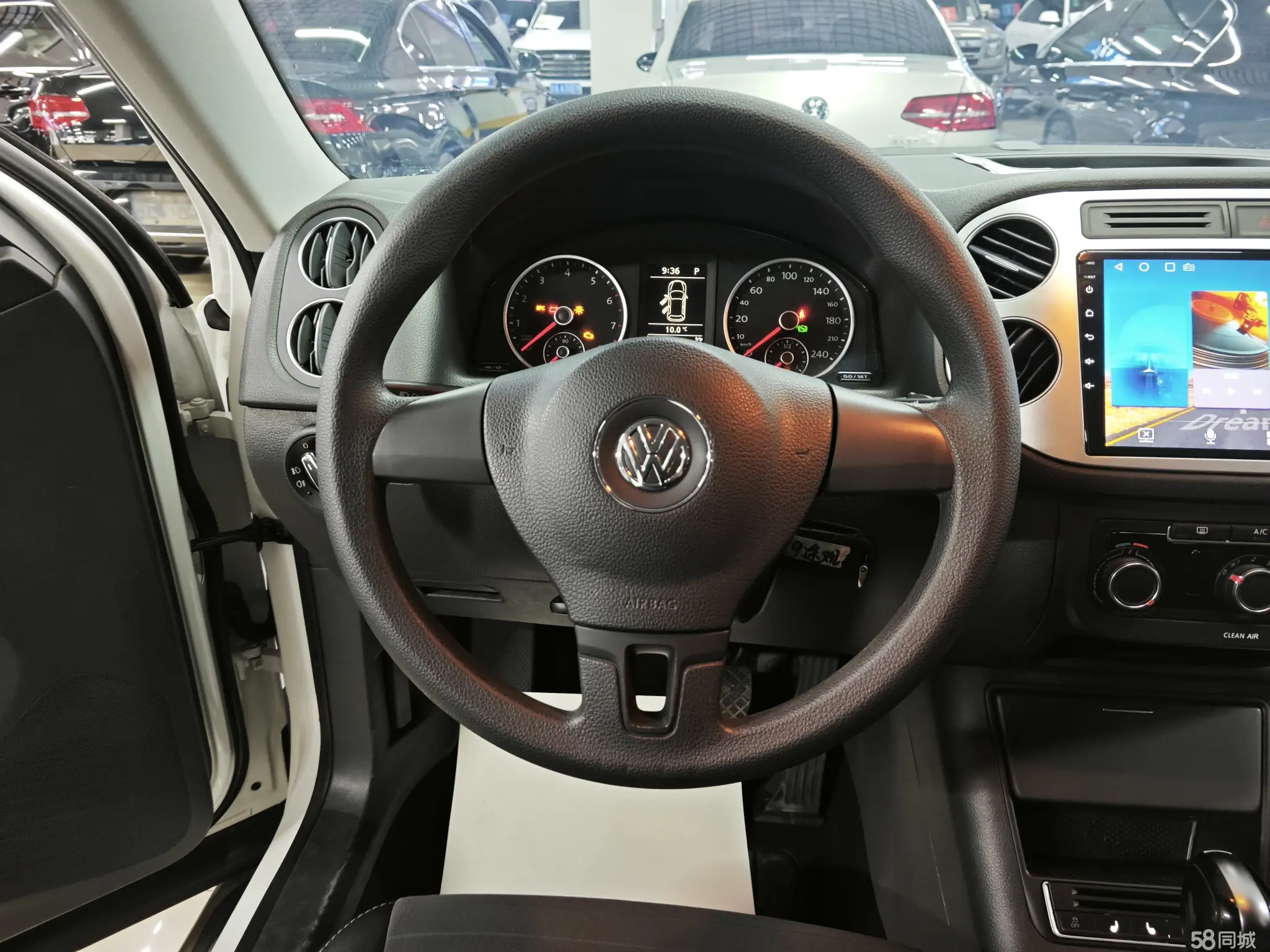 Volkswagen Tiguan 2019 #13 Volkswagen Tiguan 2019 car image #13