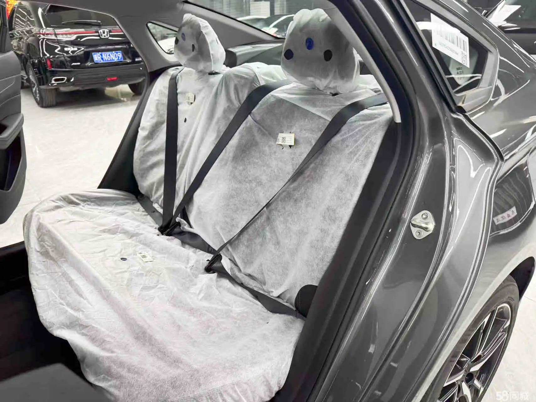Binray 2025 car image #13