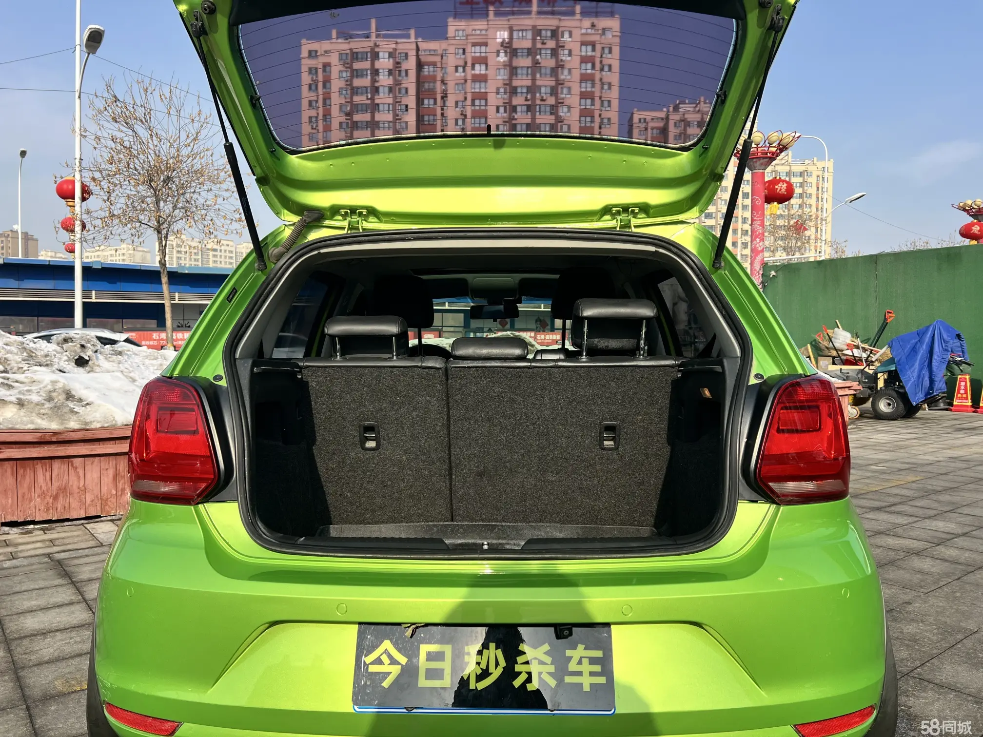Volkswagen Polo 2015 car image #13
