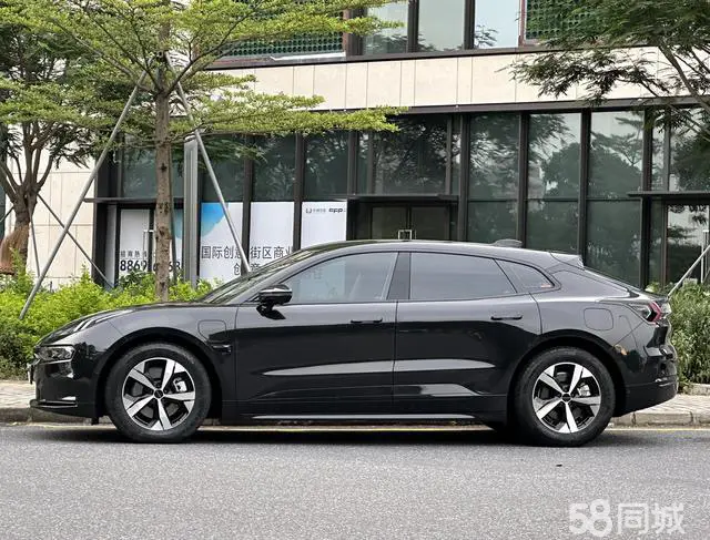 极氪 极氪001 2022 汽车图片 #13