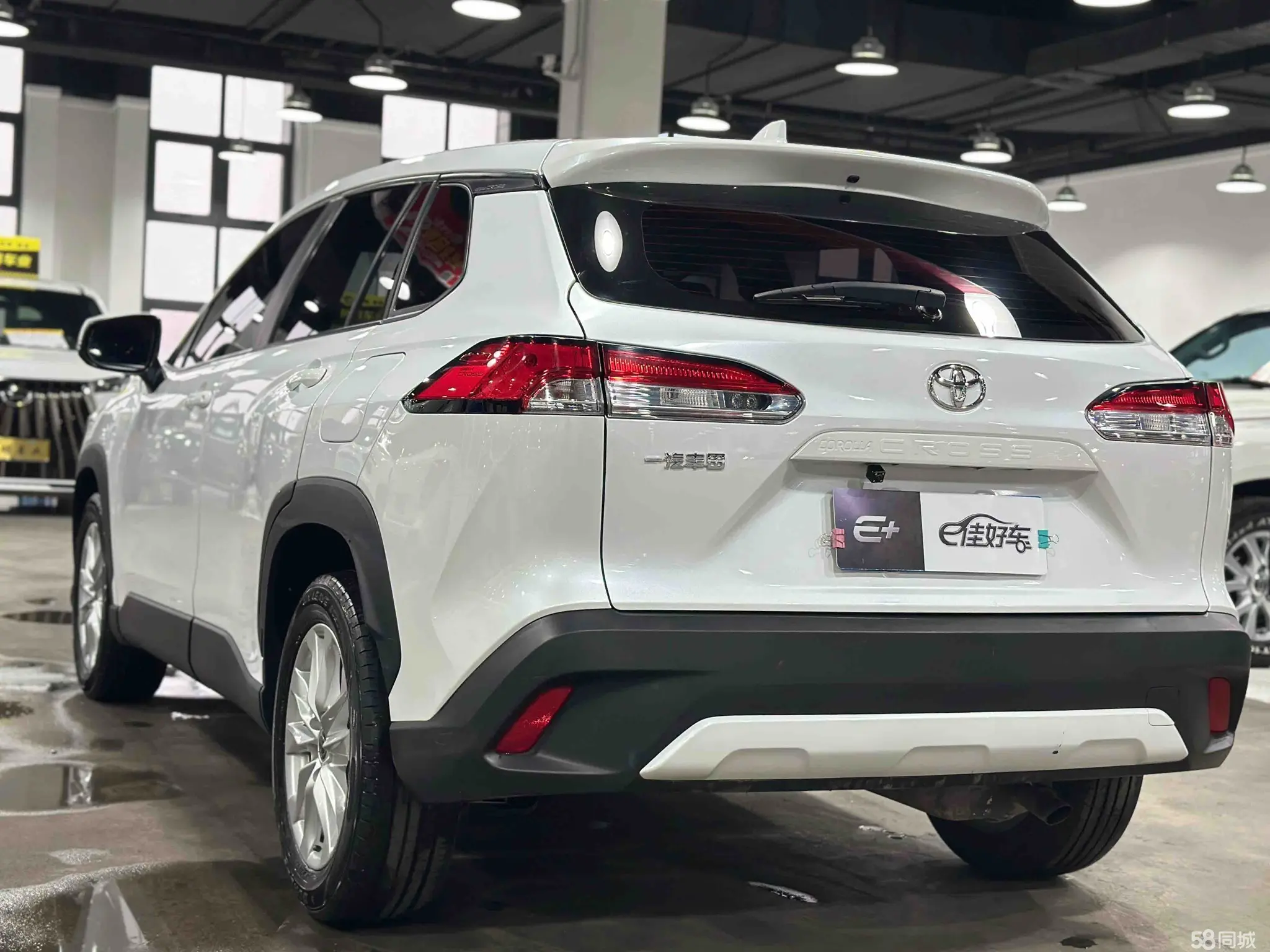 Toyota Corolla Cross 2023 car image #13
