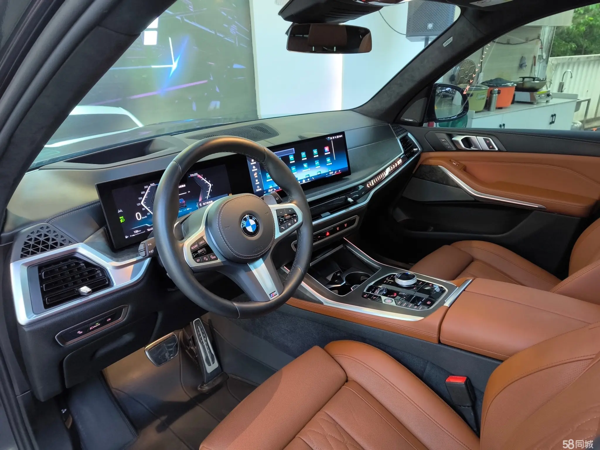 BMW X7 2023 immagine di auto #13