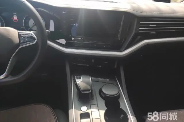 Volkswagen Touareg 2020 car image #13