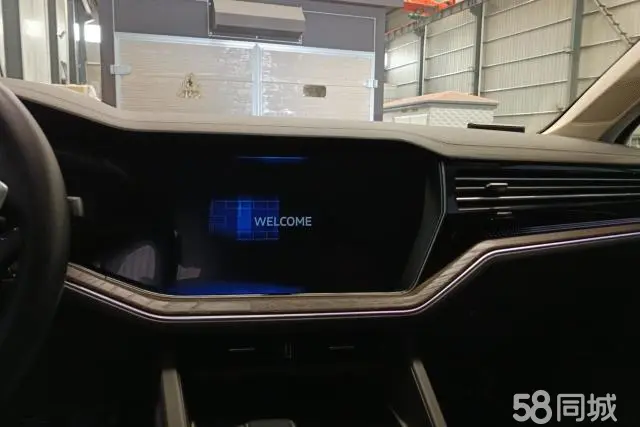 Volkswagen Touareg 2023 car image #13