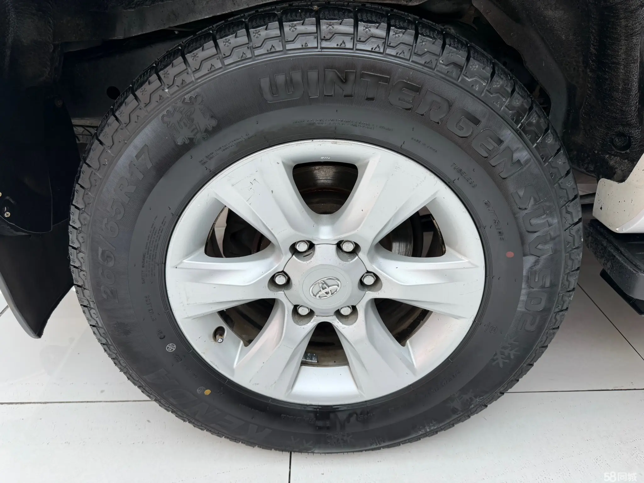 Toyota Prado (Imported) 2012 immagine di auto #13