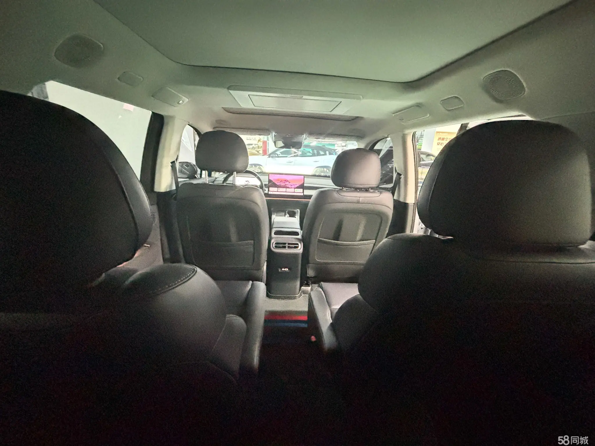 零跑汽车 零跑C16 2024 汽车图片 #13