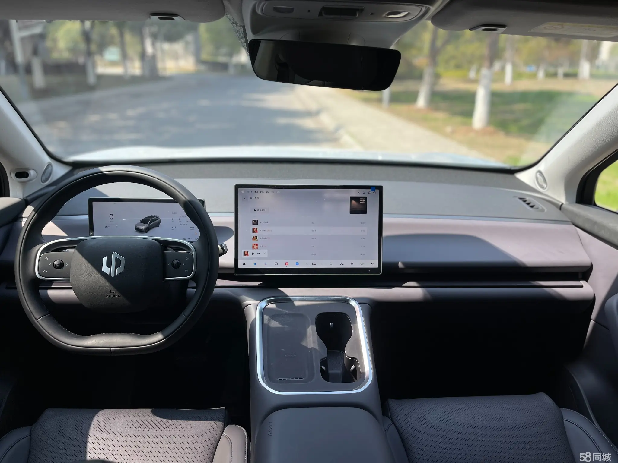 零跑汽车 零跑C16 2025 汽车图片 #13