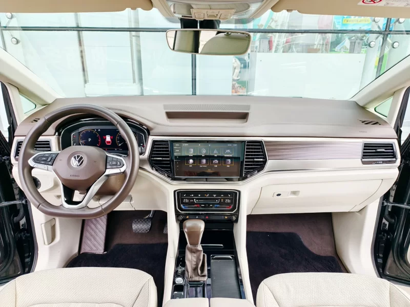 Volkswagen Viloran 2020 #13 Volkswagen Viloran 2020 car image #13