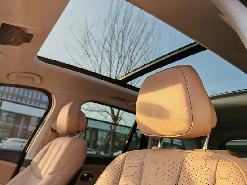 NIO ES8 2018 car image #13